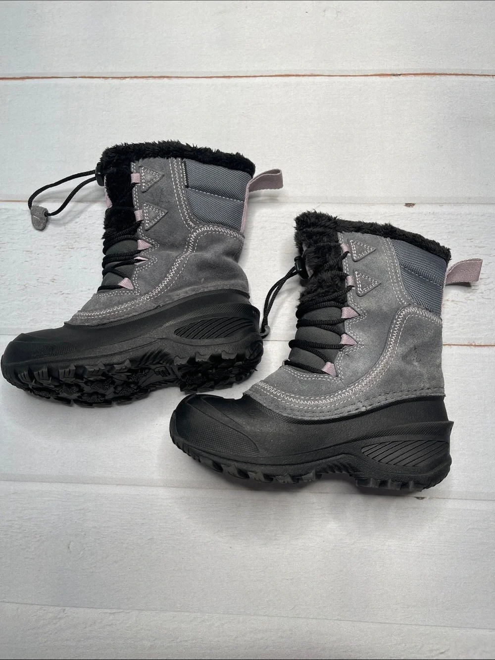 The North Face Little Girls 13 Snow Boots Heat Seeker Insulated Rubber Suede